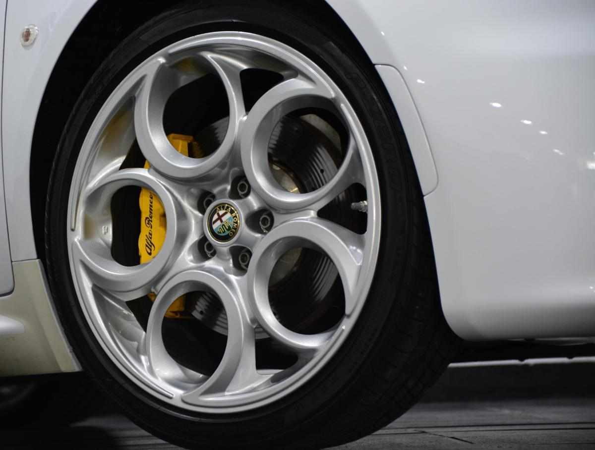 alfa-romeo-4c-1-7-l-2019-gasolina-1742cc