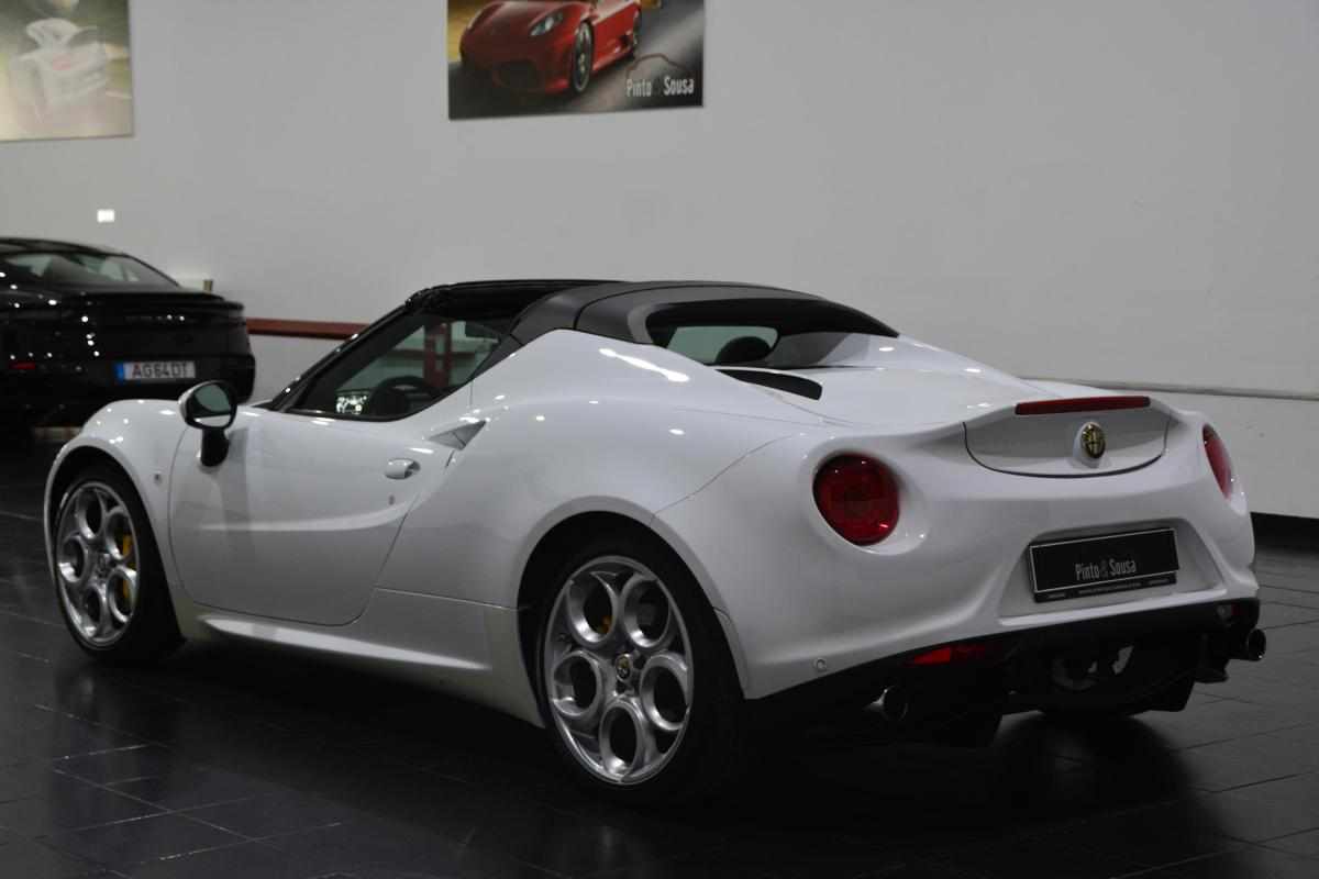 alfa-romeo-4c-1-7-l-2019-gasolina-1742cc