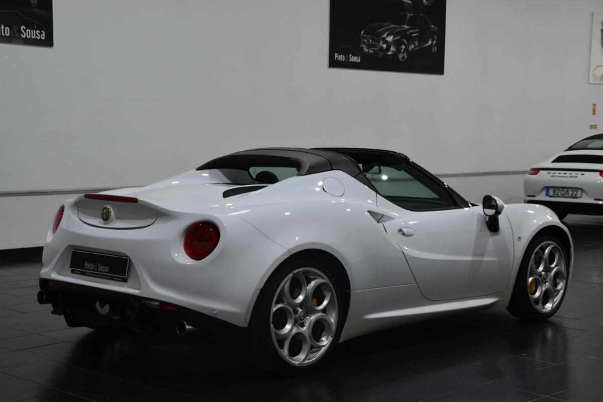 alfa-romeo-4c-1-7-l-2019-gasolina-1742cc