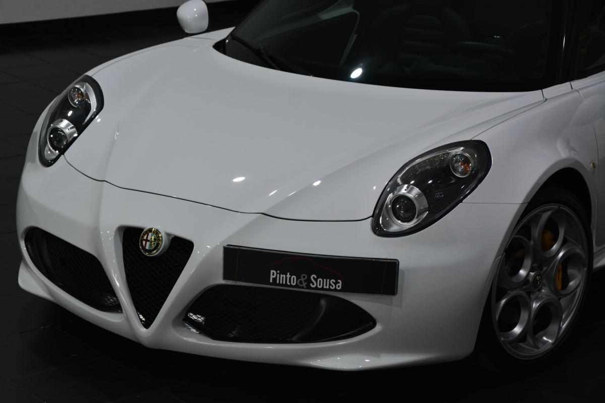 alfa-romeo-4c-1-7-l-2019-gasolina-1742cc