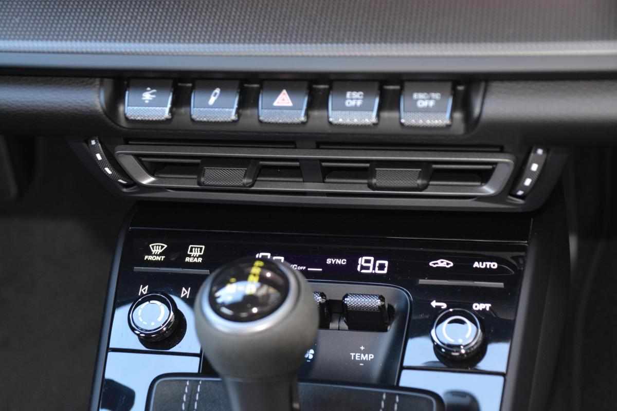 porsche-911-4-0-f6-2023-gasolina-3996cc