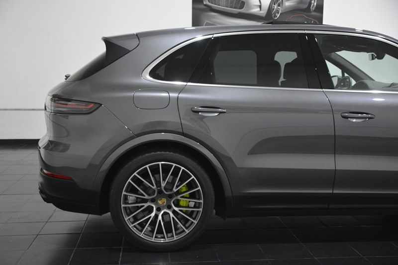 porsche-cayenne-2021-hibrido-a-gasolina-2995cc