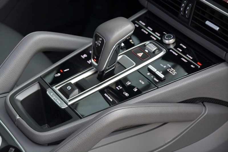 porsche-cayenne-2021-hibrido-a-gasolina-2995cc