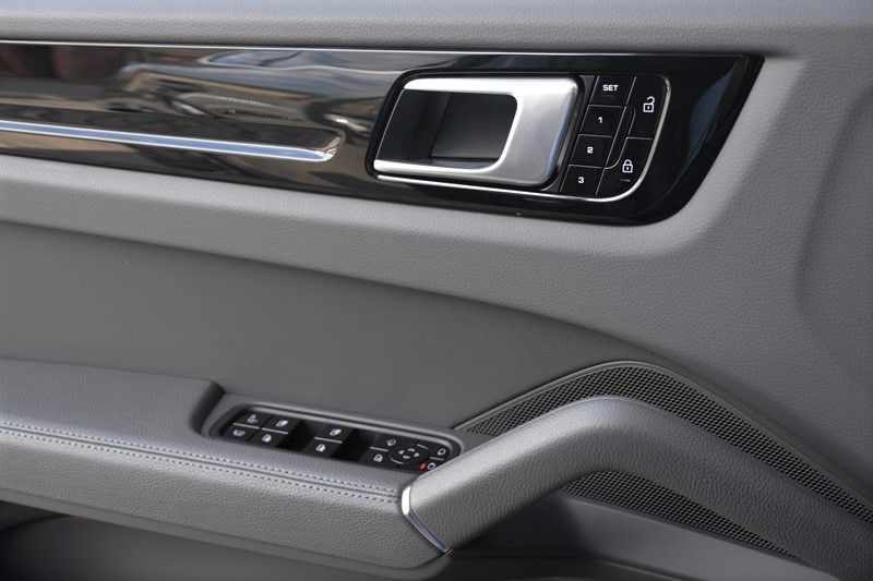 porsche-cayenne-2021-hibrido-a-gasolina-2995cc