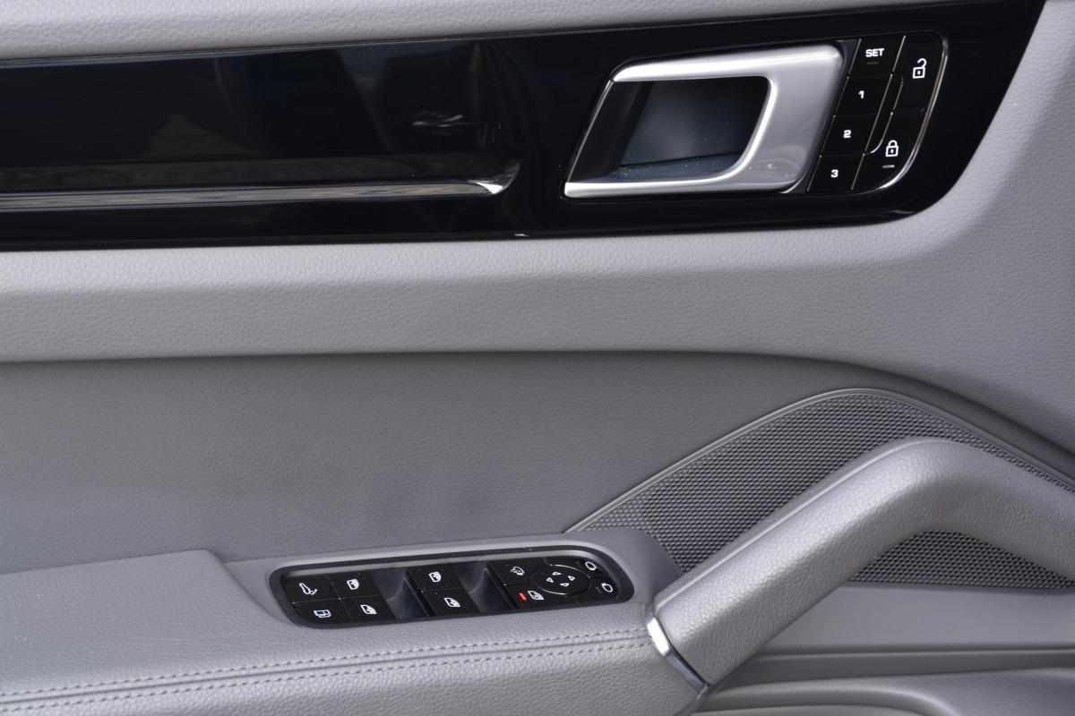 porsche-cayenne-2021-hibrido-a-gasolina-2995cc