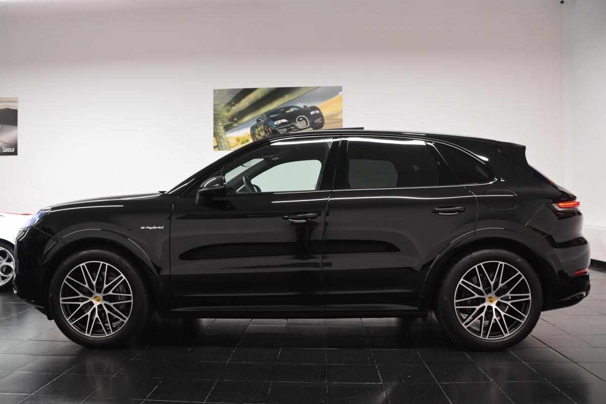 porsche-cayenne-e-hybrid-2024-gasolina-2995cc