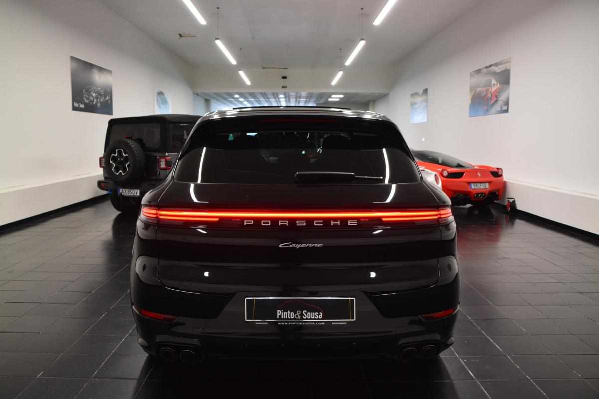 porsche-cayenne-e-hybrid-2024-gasolina-2995cc