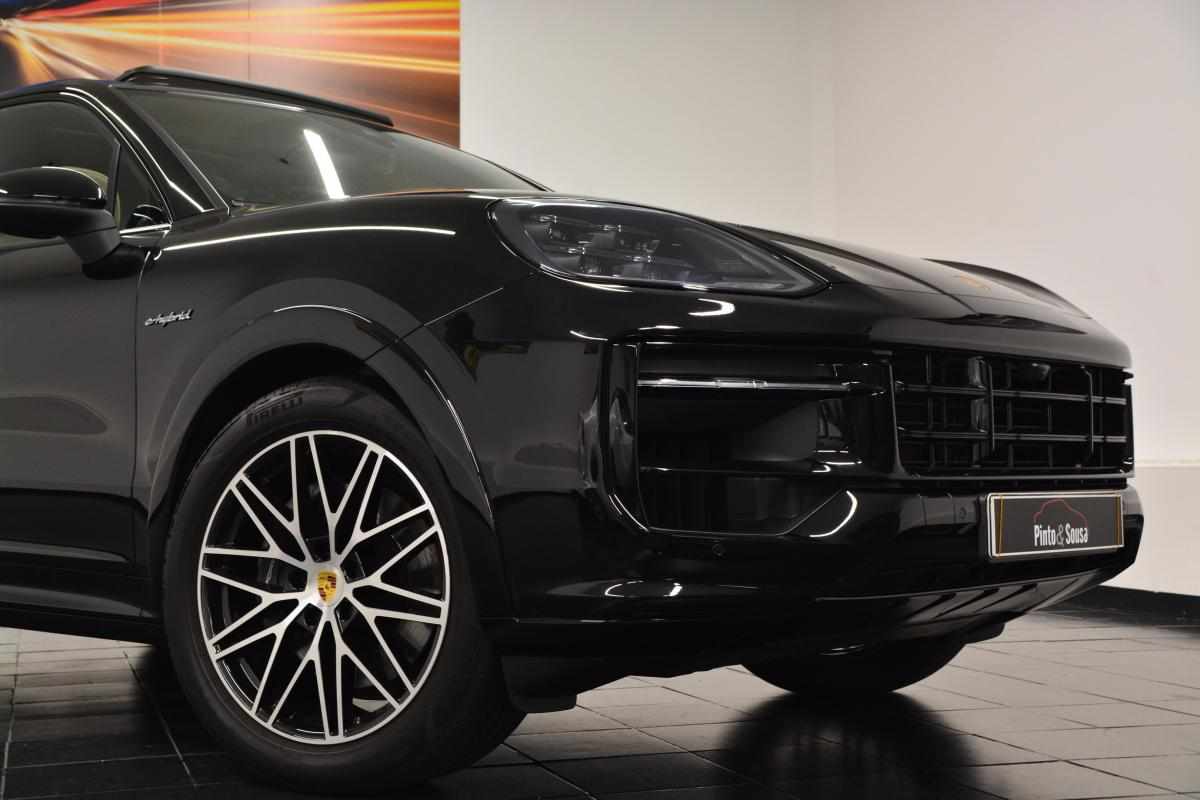 porsche-cayenne-e-hybrid-2024-gasolina-2995cc