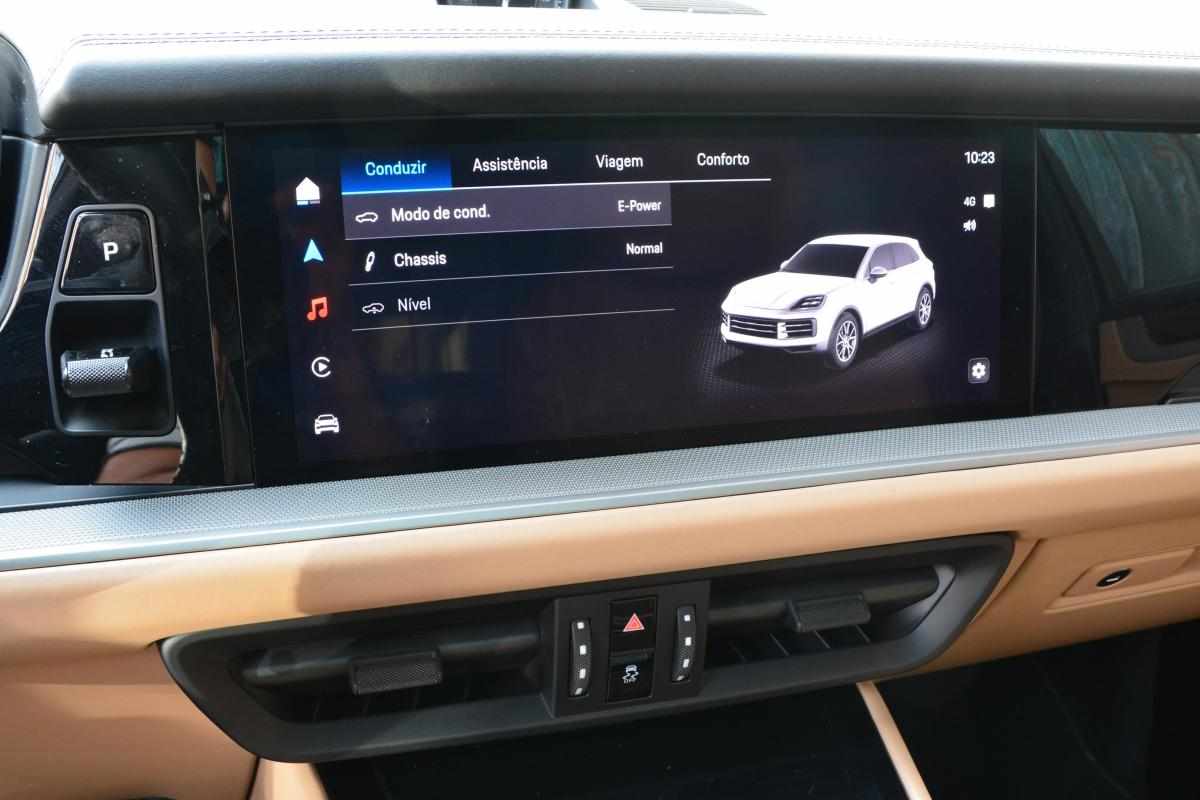 porsche-cayenne-e-hybrid-2024-gasolina-2995cc