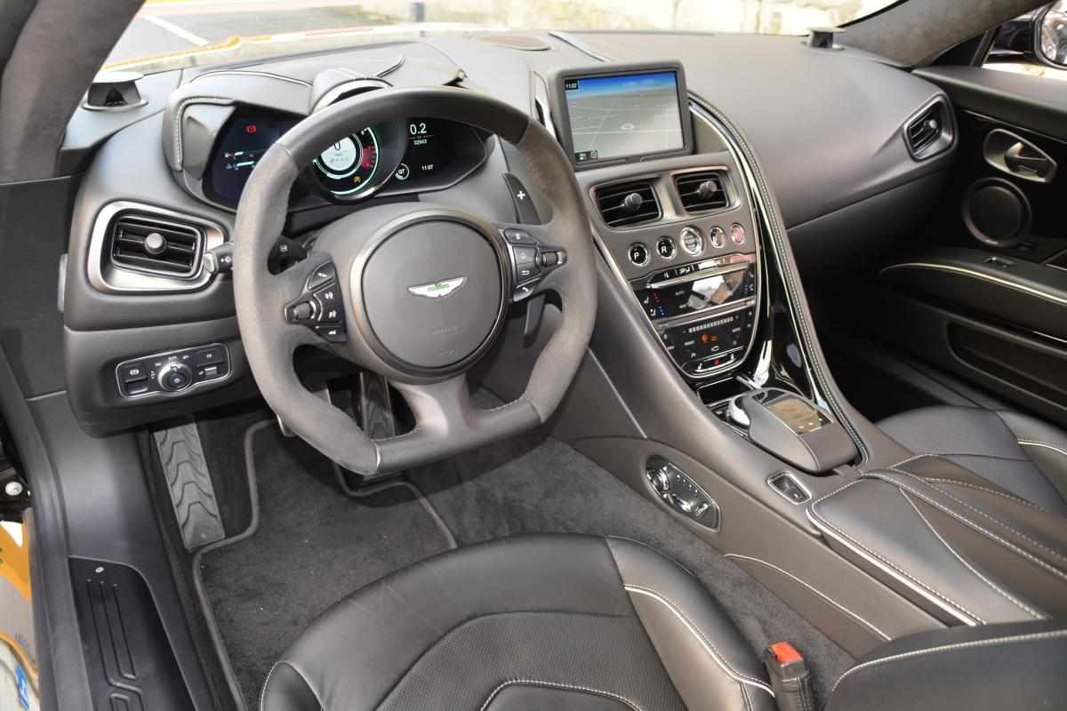 aston-martin-dbs-5-2-v12-2021-gasolina-5204cc