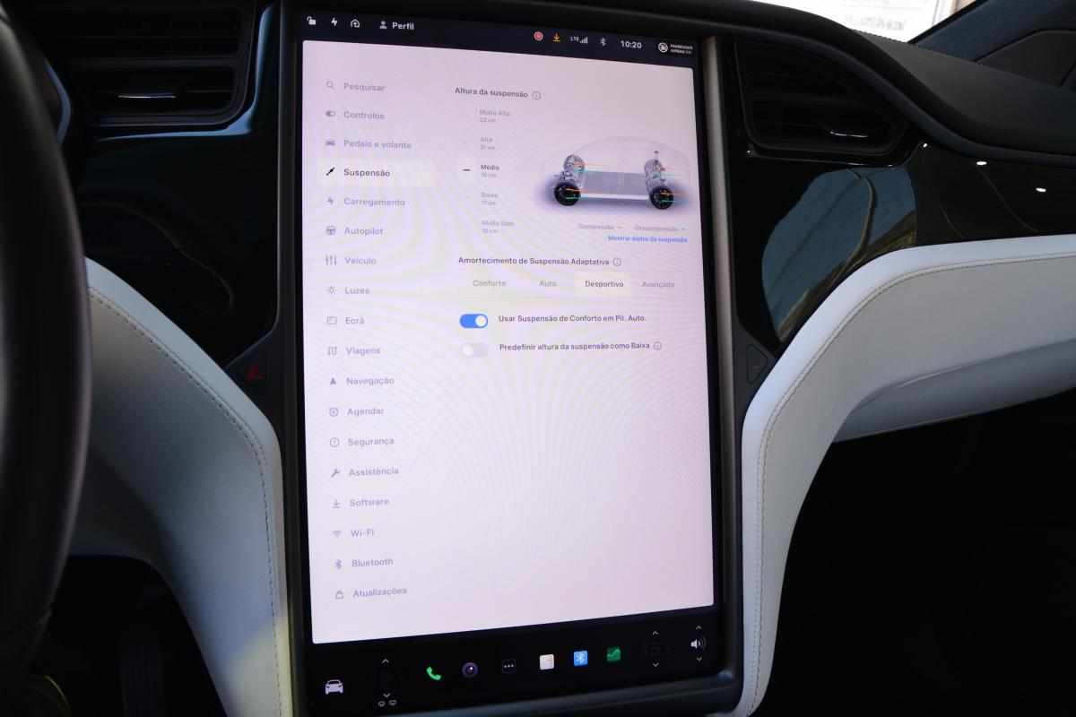 tesla-model-x-2020-eletrico
