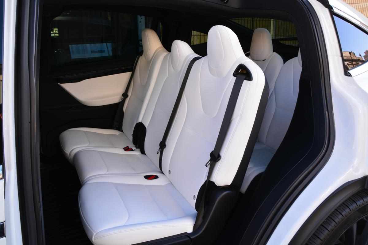 tesla-model-x-2020-eletrico