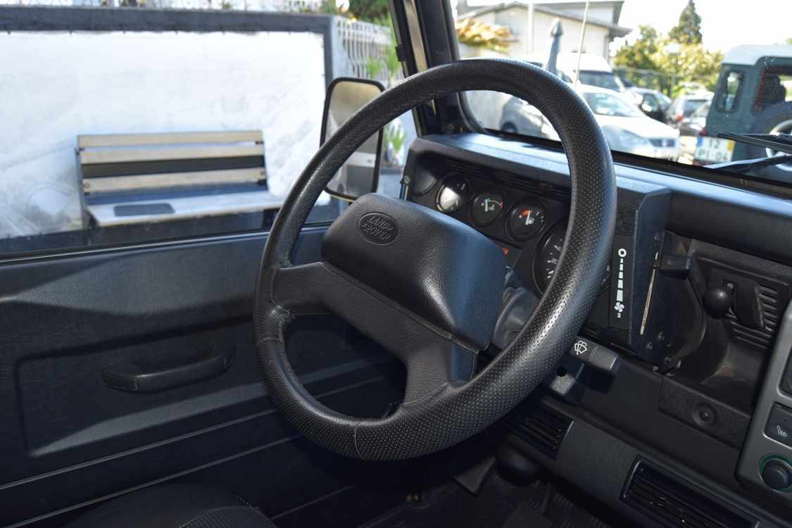 land-rover-defender-2005-diesel-2495cc