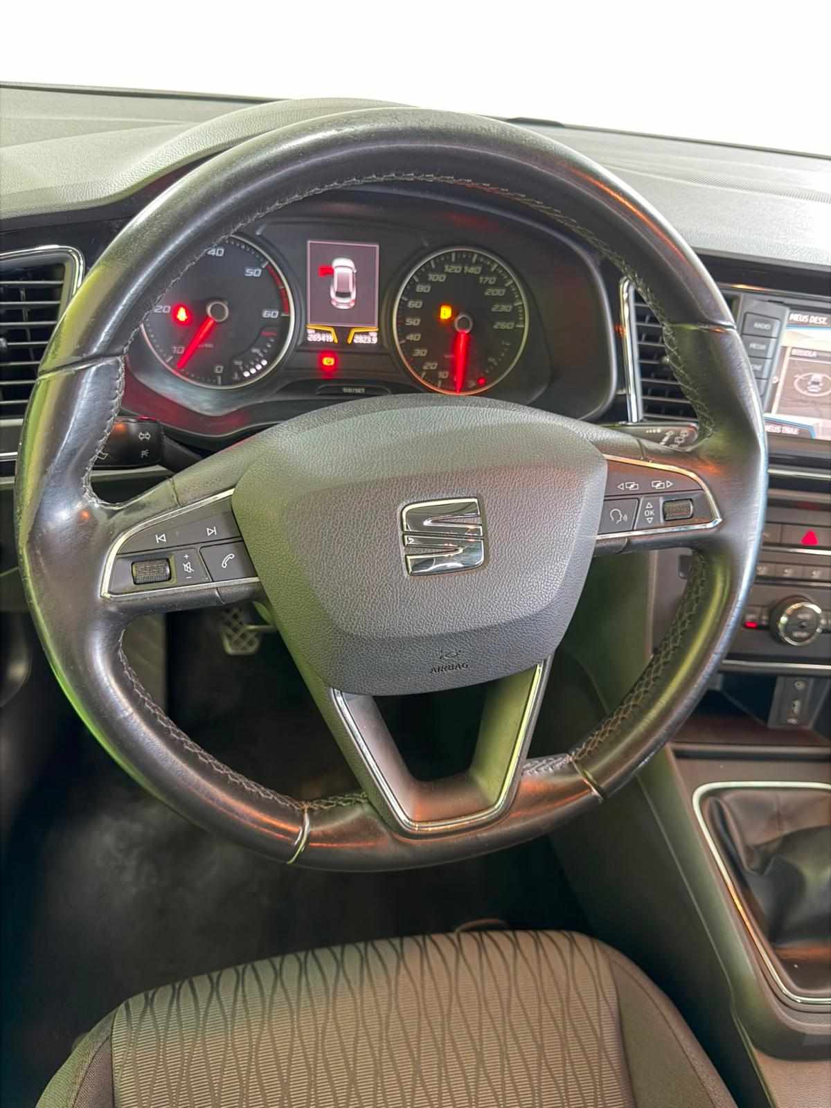 seat-leon-1-6-tdi-ecomotive-2016-diesel-1598cc