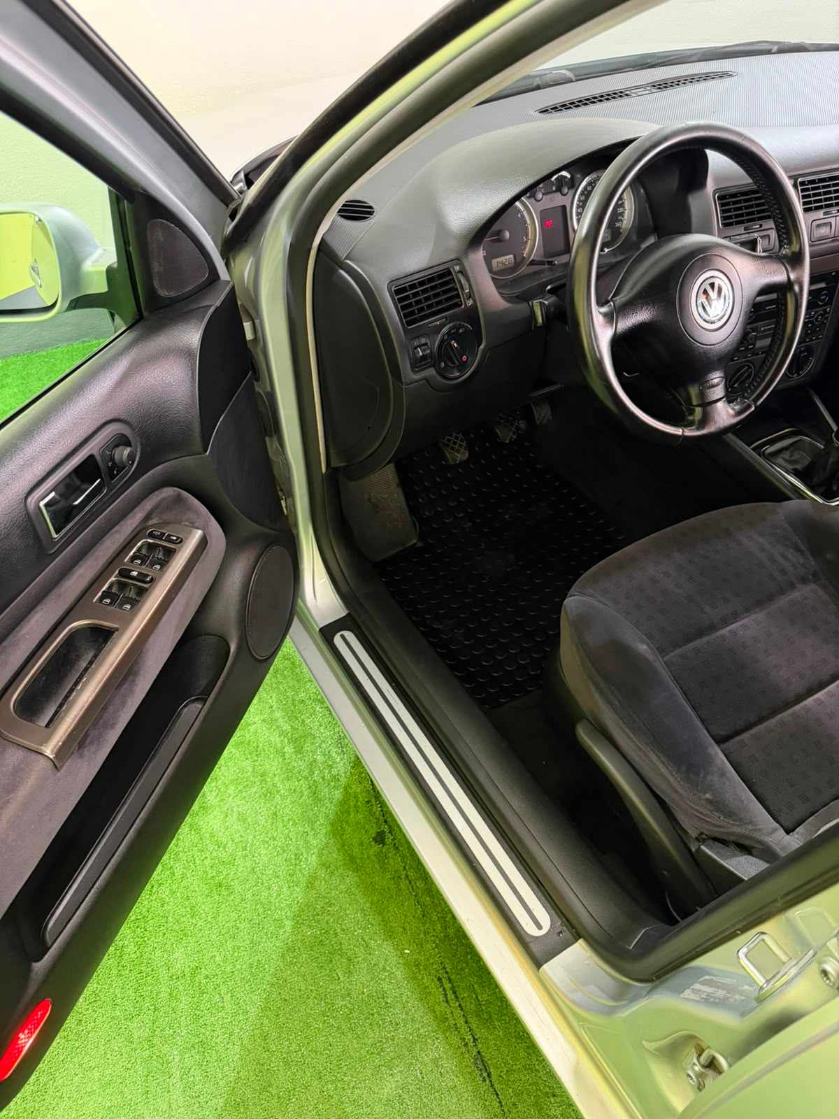 volkswagen-bora-1-9-tdi-2002-diesel-1896cc
