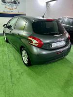 peugeot-208-1-2-vti-2015-gasolina-1199cc