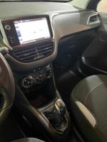 peugeot-208-1-2-vti-2015-gasolina-1199cc