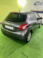 peugeot-208-1-2-vti-2015-gasolina-1199cc