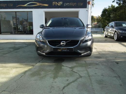 volvo-v40-2013-diesel-1560cc
