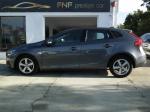 volvo-v40-2013-diesel-1560cc