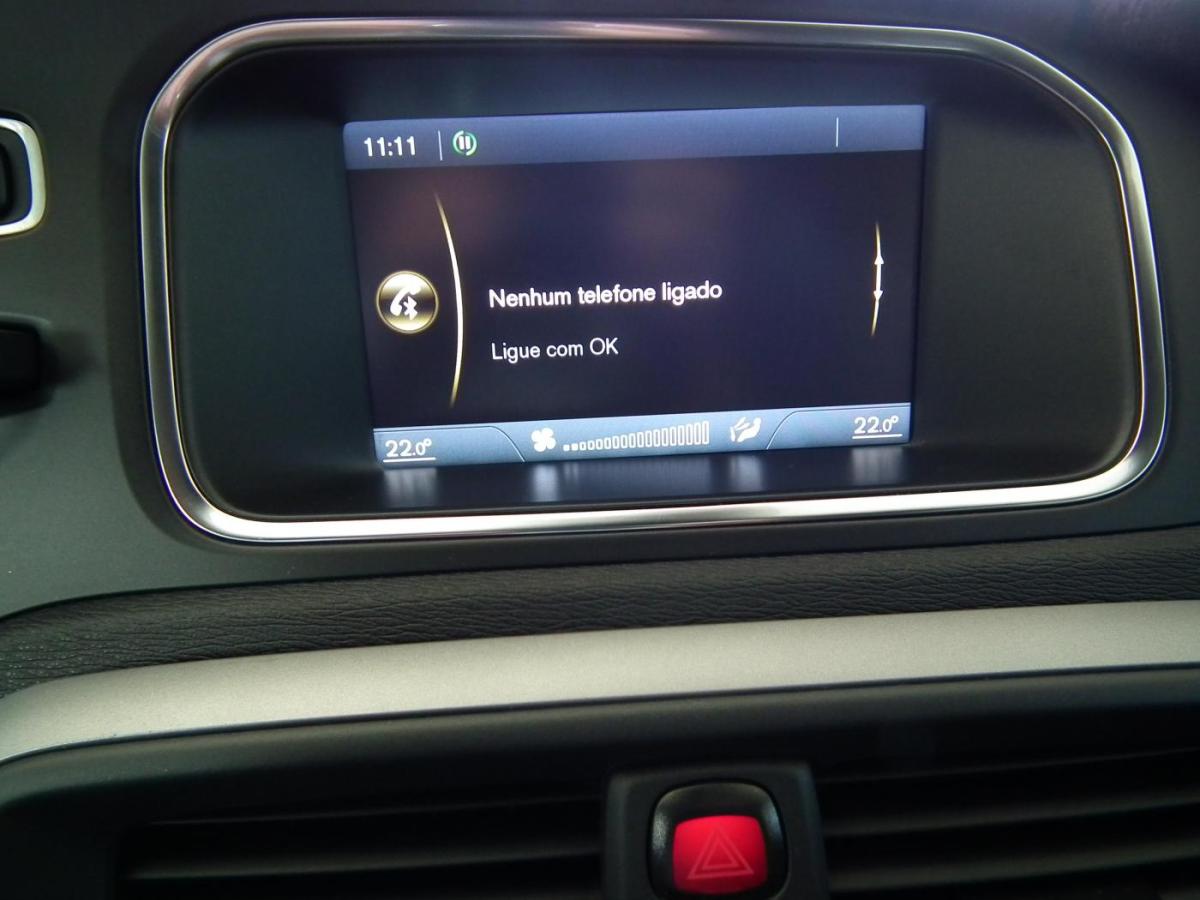 volvo-v40-2013-diesel-1560cc