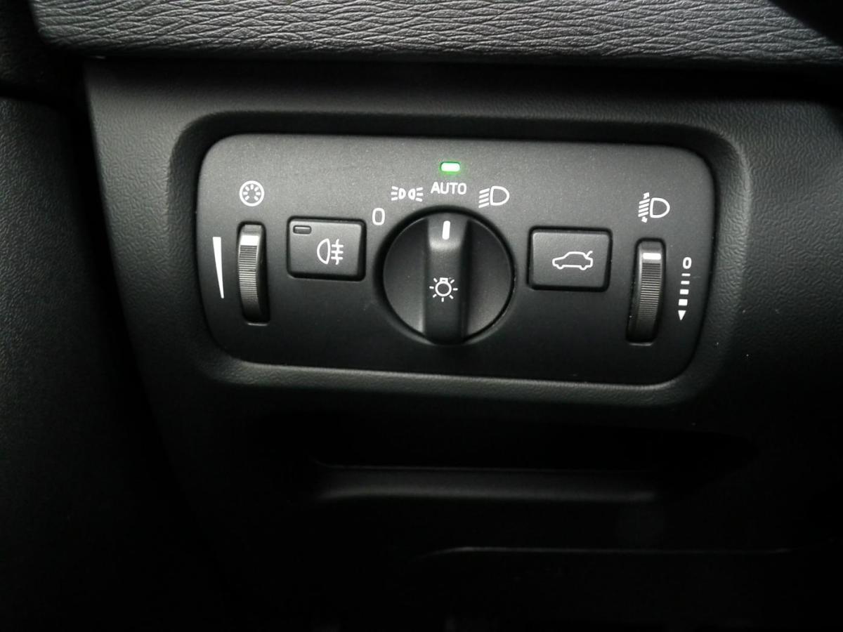 volvo-v40-2013-diesel-1560cc