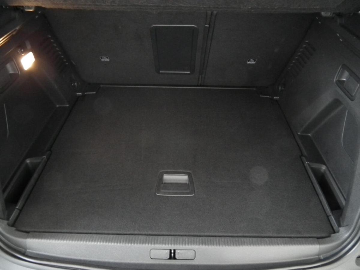 peugeot-3008-2019-diesel-1499cc
