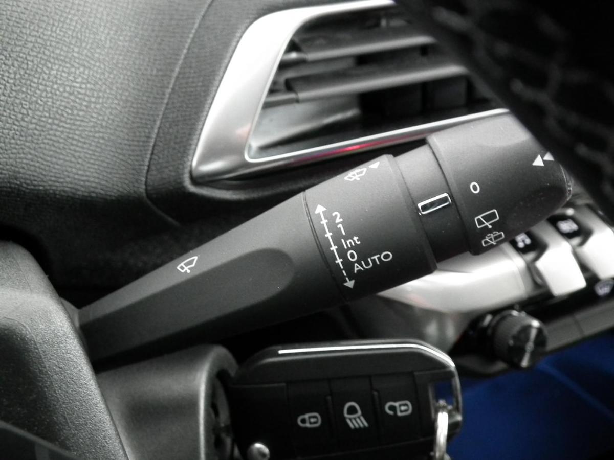 peugeot-3008-2019-diesel-1499cc