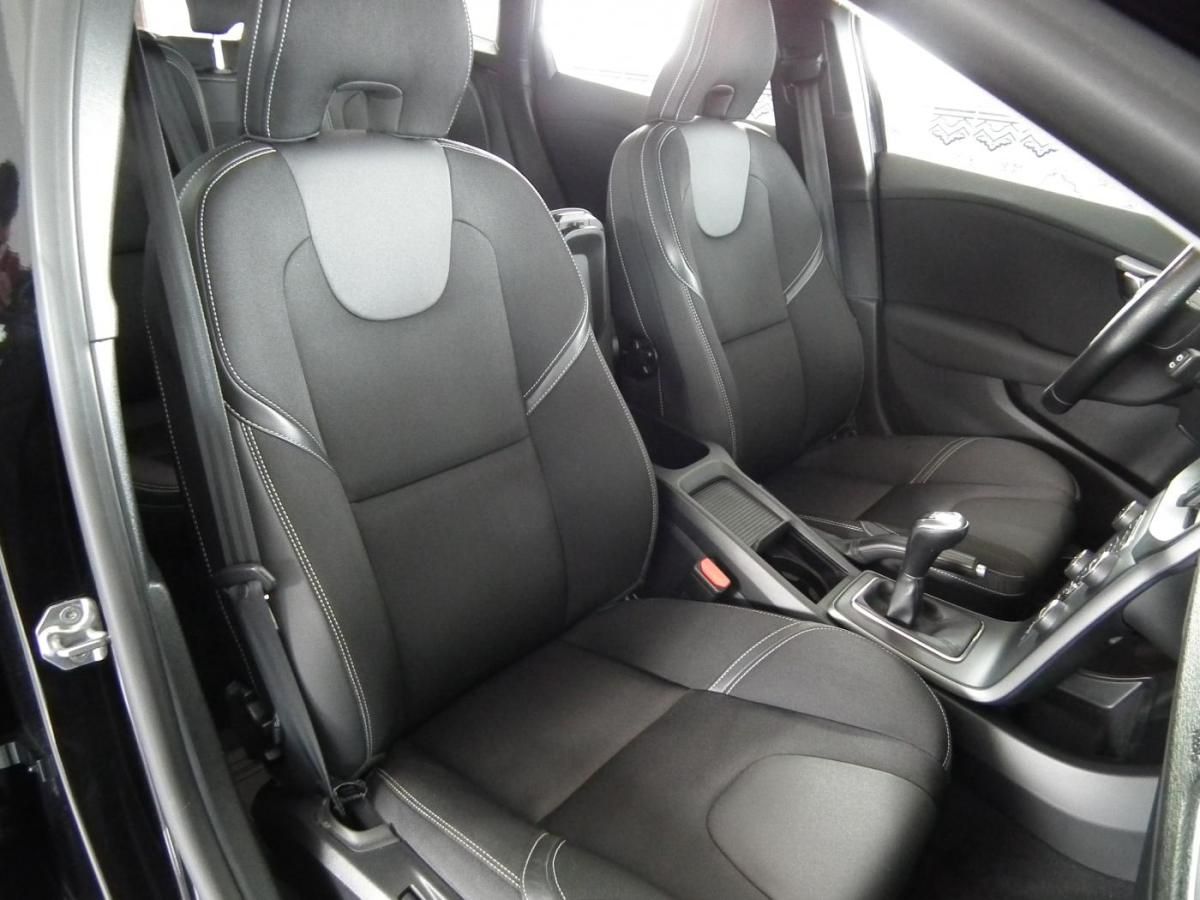 volvo-v40-2019-diesel-1969cc