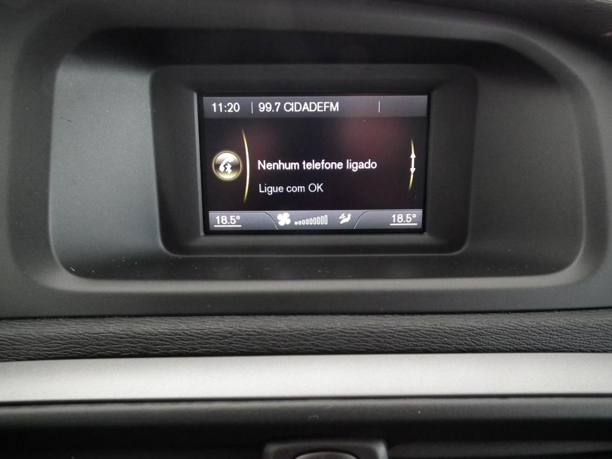 volvo-v40-2019-diesel-1969cc