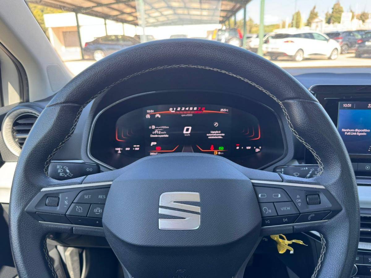 seat-arona-2023-gasolina-1000cc