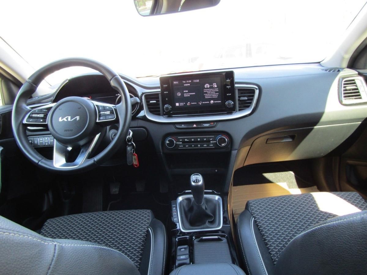 kia-ceed-2024-gasolina-998cc