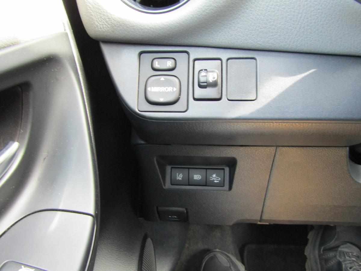 toyota-yaris-hybrid-1-5-vvt-i-2019-gasolina-1497cc