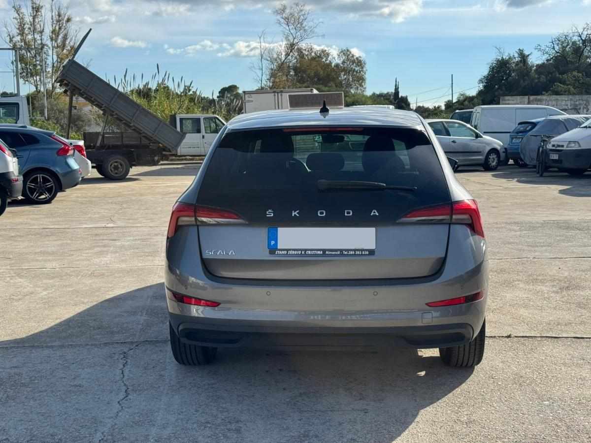 skoda-scala-1-0-tsi-2022-gasolina-999cc