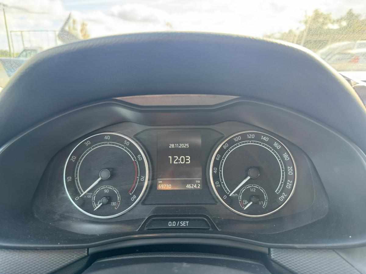 skoda-scala-1-0-tsi-2022-gasolina-999cc