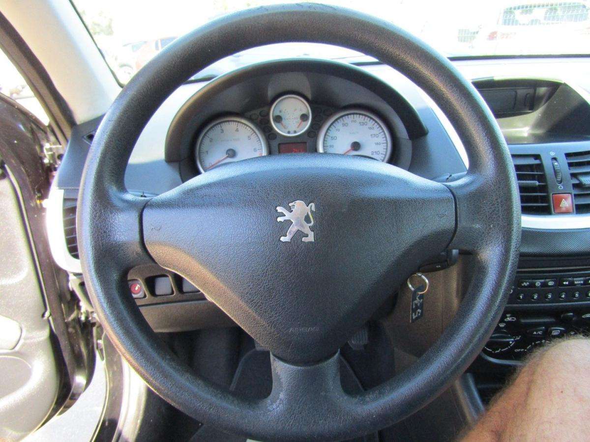 peugeot-206-2010-gasolina-1124cc