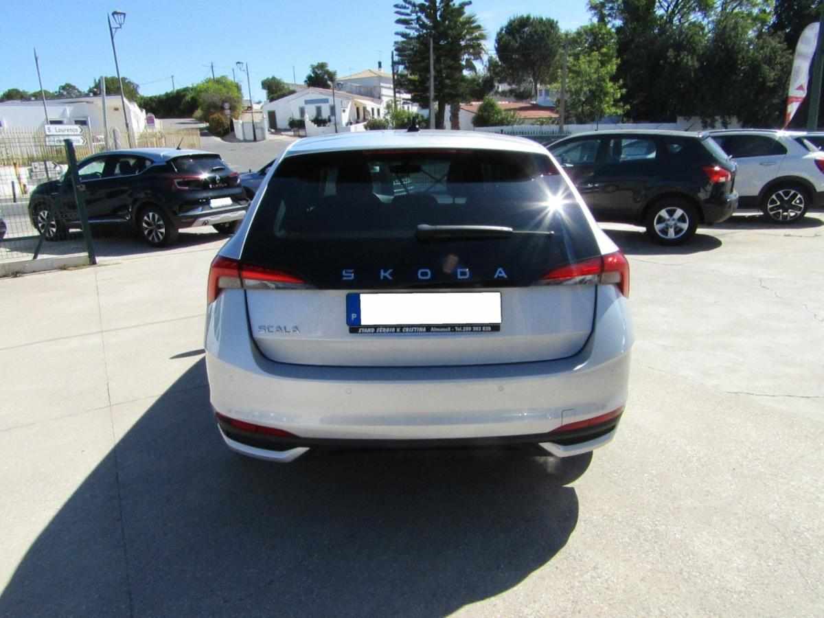 skoda-scala-1-0-tsi-2024-gasolina-999cc