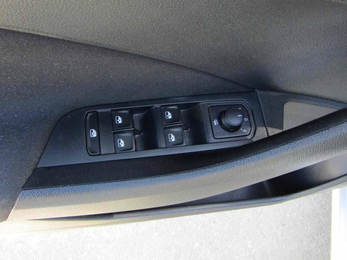 skoda-scala-1-0-tsi-2024-gasolina-999cc
