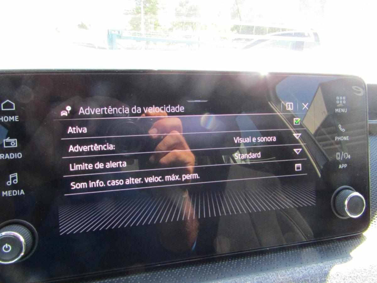 skoda-scala-1-0-tsi-2024-gasolina-999cc