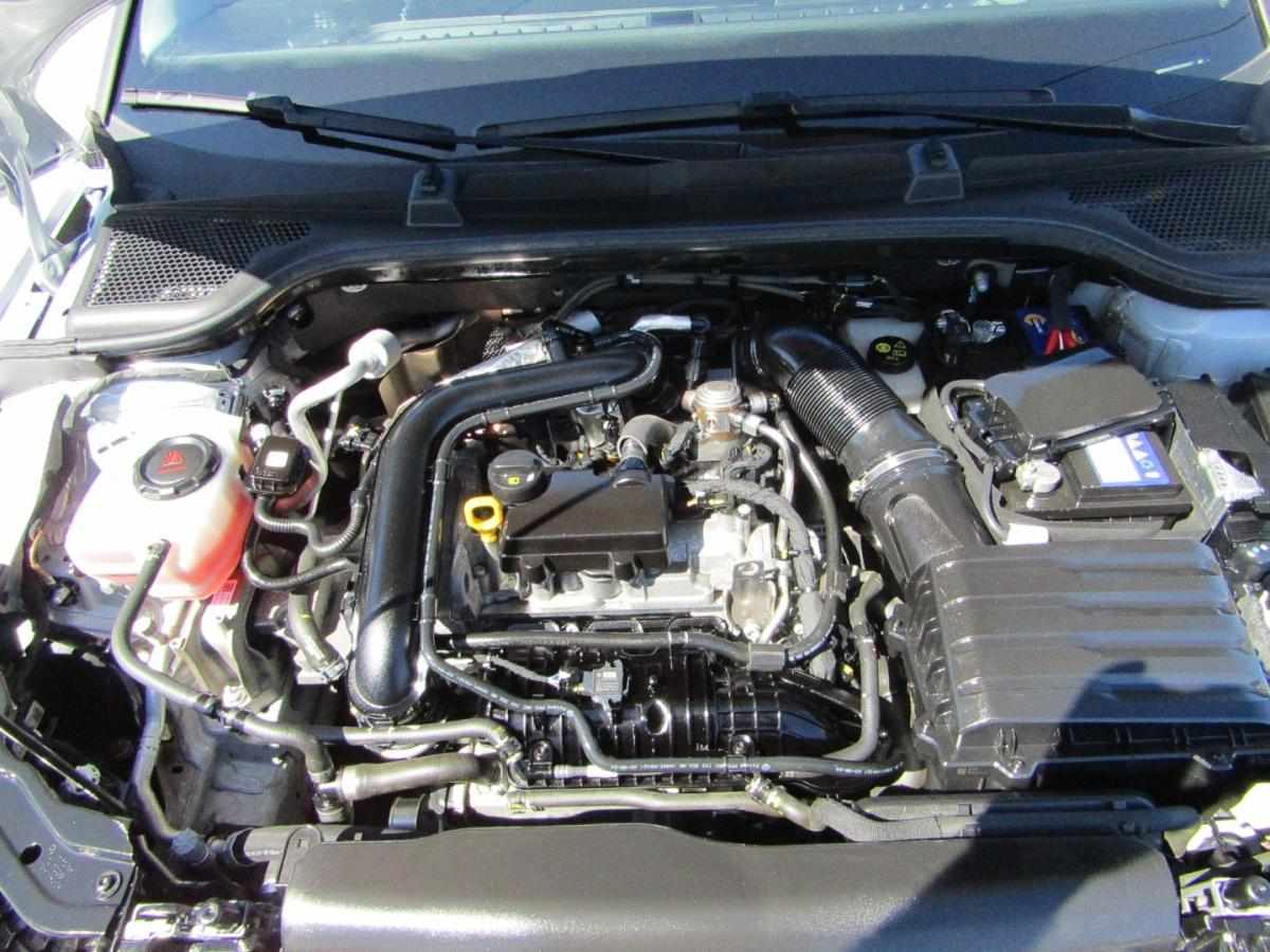 skoda-scala-1-0-tsi-2024-gasolina-999cc