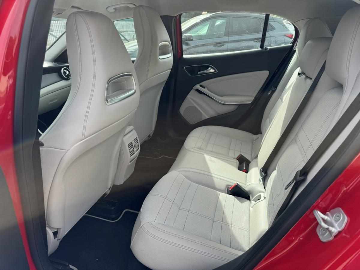 mercedes-benz-gla-180-2015-gasolina-1595cc