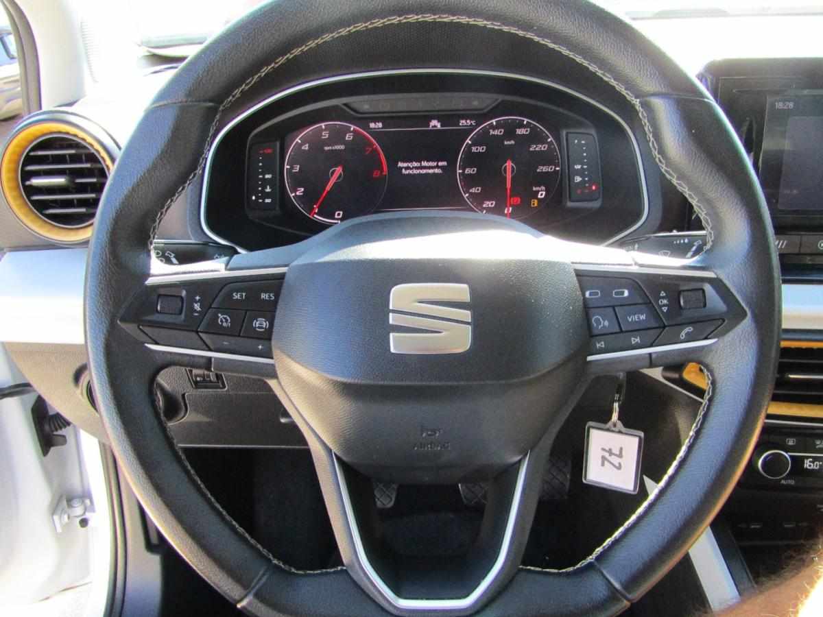 seat-arona-1-0-tsi-2023-gasolina-999cc