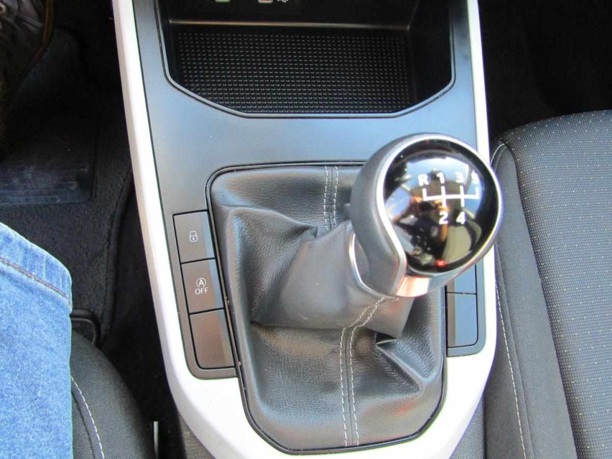 seat-arona-1-0-tsi-2023-gasolina-999cc