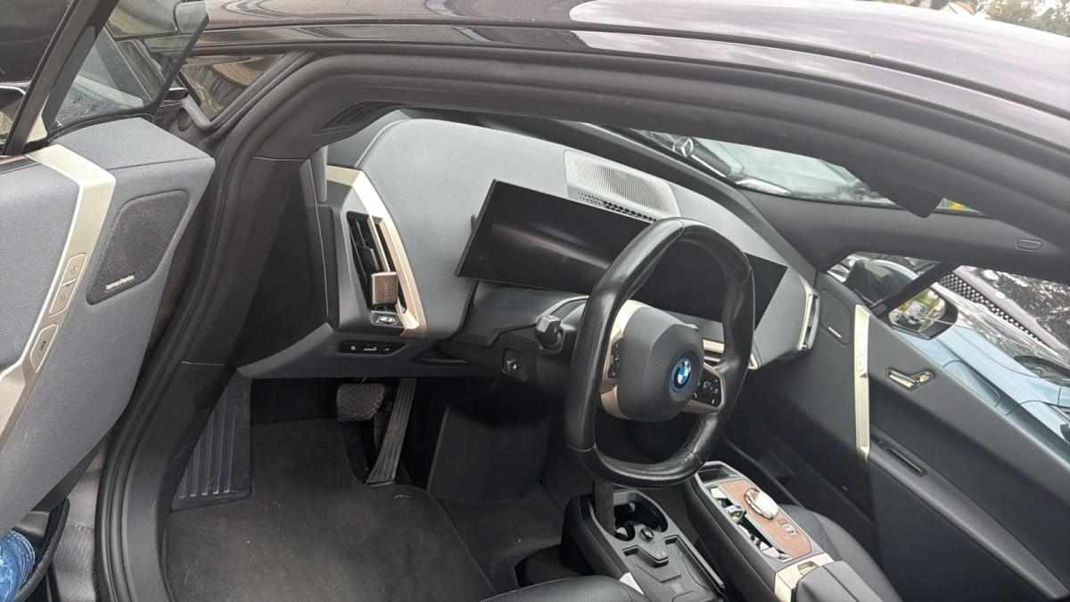 bmw-ix-xdrive40-2022-eletrico