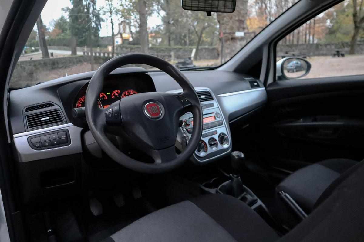 fiat-punto-1-3-jtd-1-2-2014-diesel-1248cc