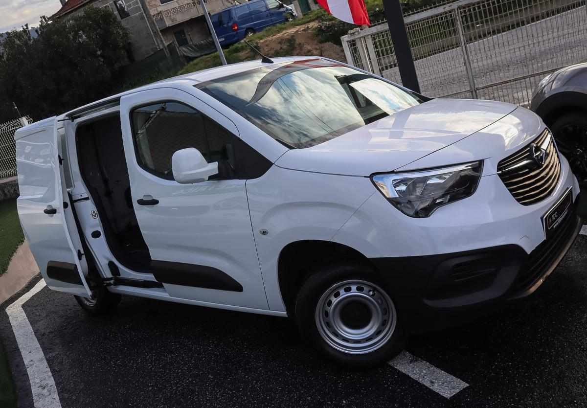 opel-combo-1-5-2020-diesel-1499cc