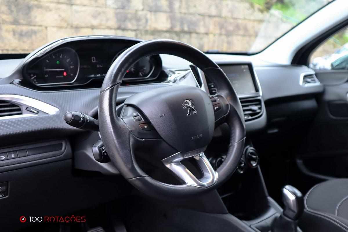 peugeot-208-1-2-puretech-2017-gasolina-1199cc