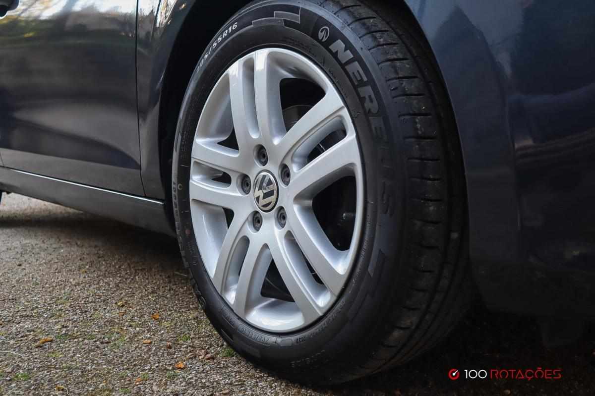 volkswagen-golf-1-6-tdi-2009-diesel-1598cc