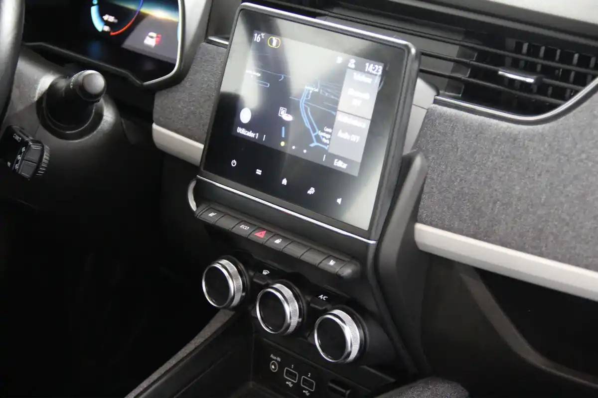 renault-zoe-2022-eletrico-0cc