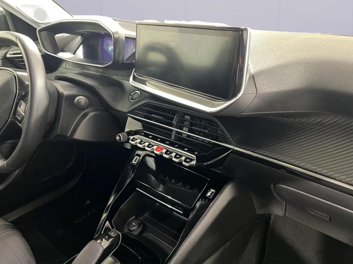 peugeot-e-2008-2023-eletrico-0cc